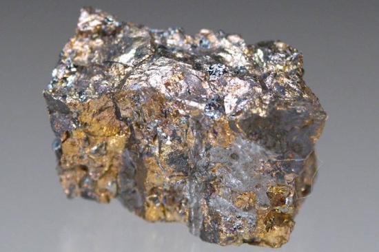 鉑族金屬回收精煉 從礦石到高純金屬的循環路徑